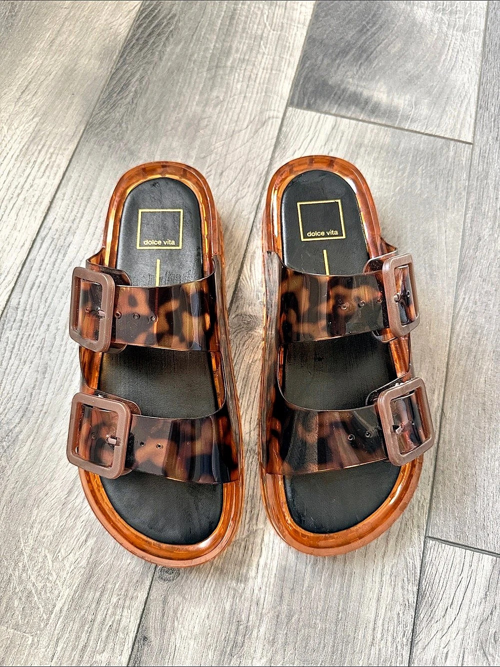 Dolce Vita Tortoiseshell Buckle Sandals size 9